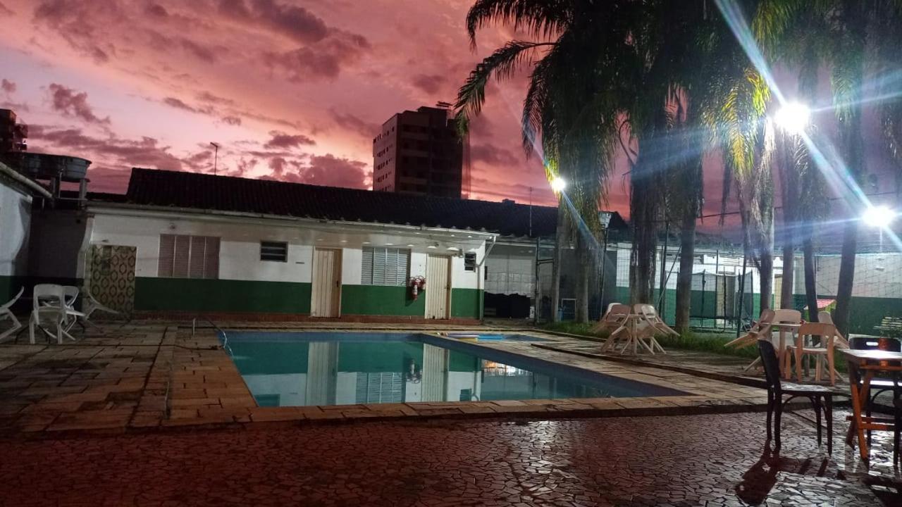 Hotel Grande - Rua Ernesto Vergara ,511